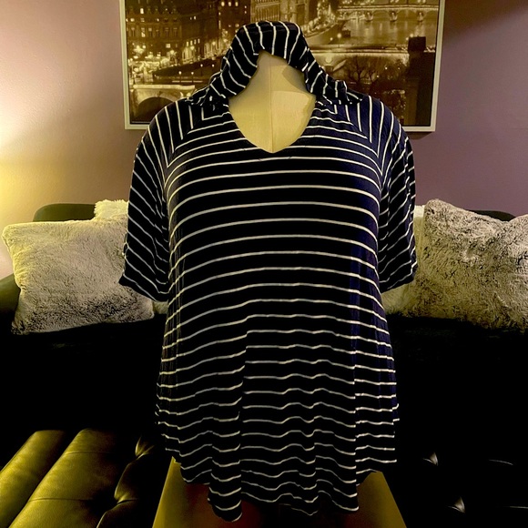 Lane Bryant Tops - Lane Bryant Livi Active SS Hoodie